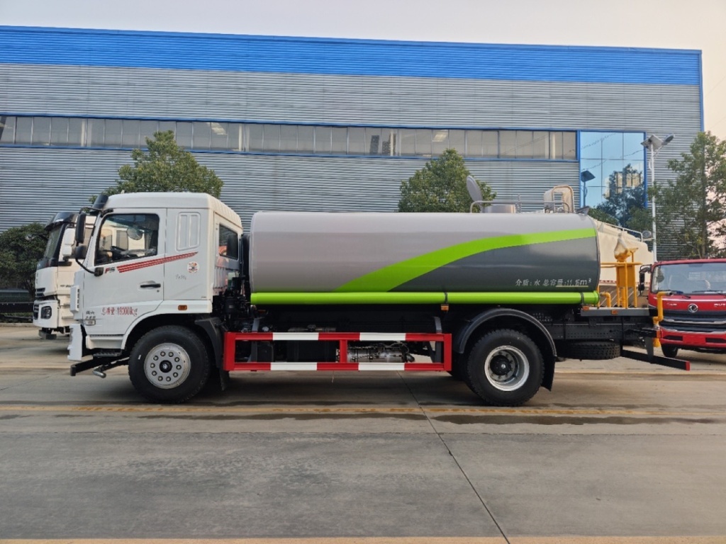 Huashen CLW5183GPSCDP Greening Sprinkler Truck - view 2